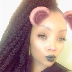 Meet your Posher, Julia